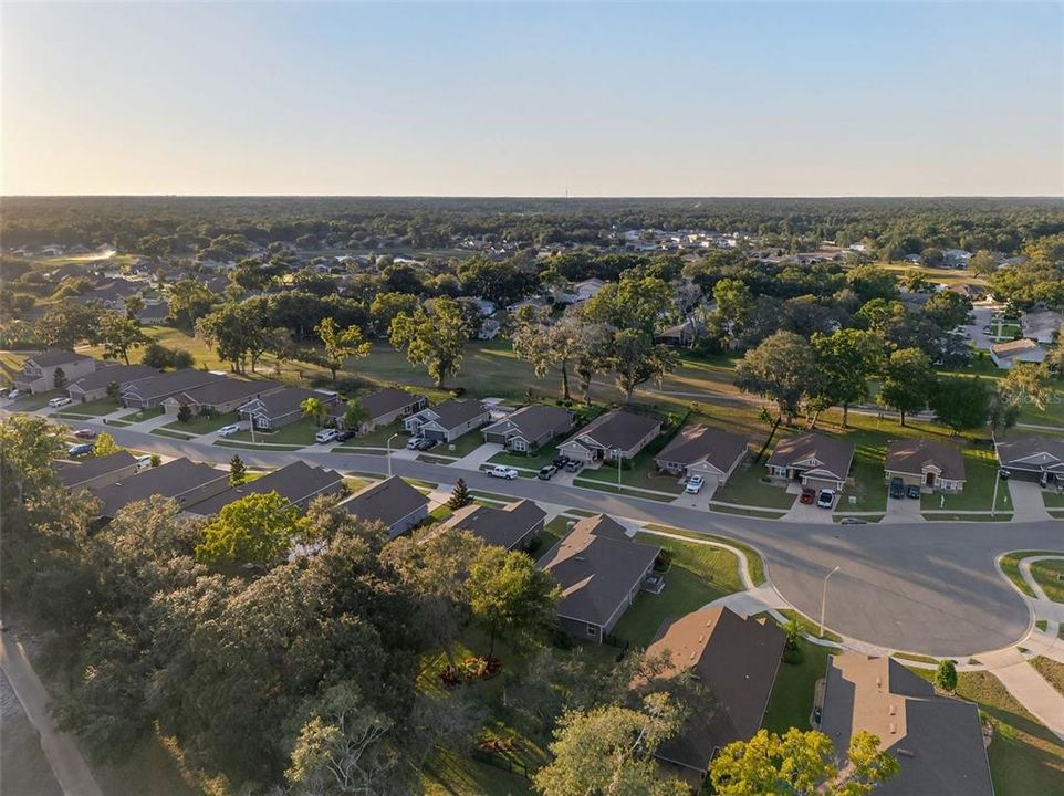 合同活跃: $400,000 (3 贝兹, 2 浴室, 1978 平方英尺)