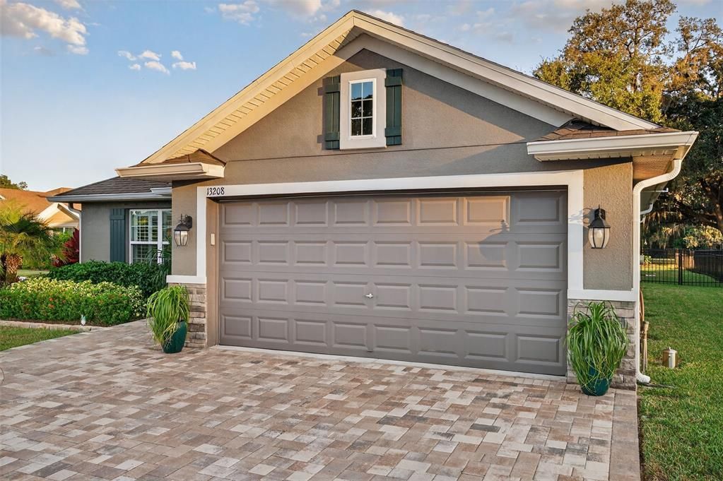 合同活跃: $400,000 (3 贝兹, 2 浴室, 1978 平方英尺)