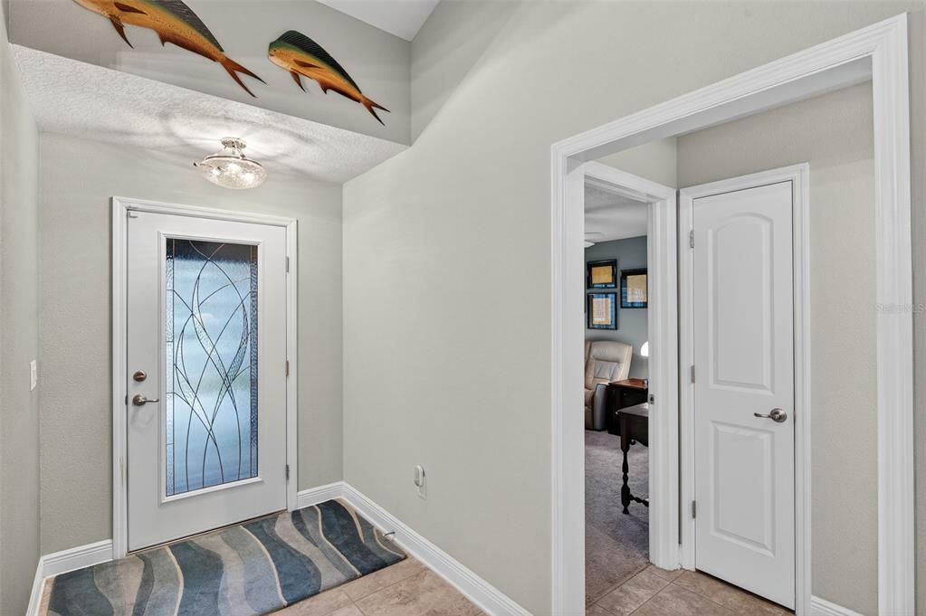 合同活跃: $400,000 (3 贝兹, 2 浴室, 1978 平方英尺)