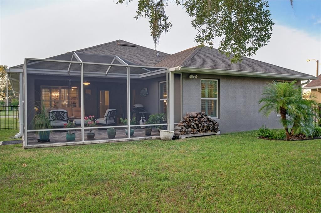 合同活跃: $400,000 (3 贝兹, 2 浴室, 1978 平方英尺)