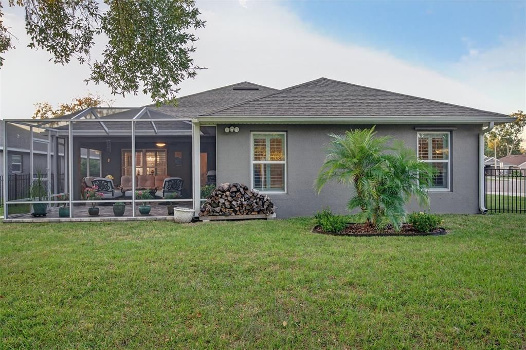 合同活跃: $400,000 (3 贝兹, 2 浴室, 1978 平方英尺)