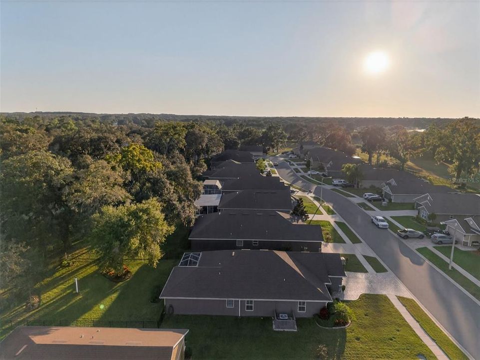 合同活跃: $400,000 (3 贝兹, 2 浴室, 1978 平方英尺)