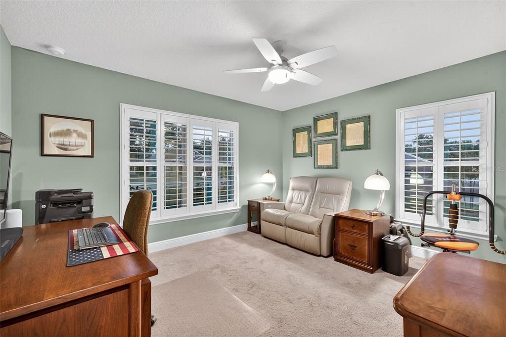 合同活跃: $400,000 (3 贝兹, 2 浴室, 1978 平方英尺)