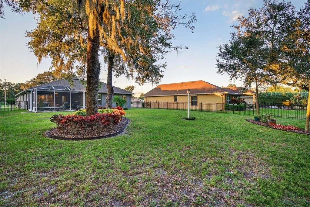 合同活跃: $400,000 (3 贝兹, 2 浴室, 1978 平方英尺)