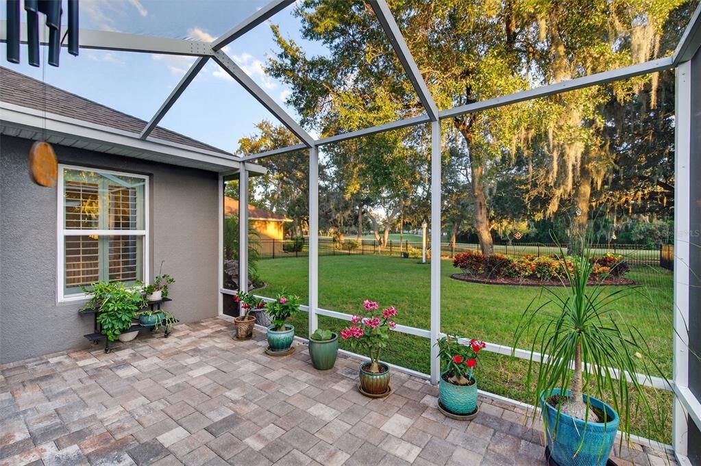 合同活跃: $400,000 (3 贝兹, 2 浴室, 1978 平方英尺)