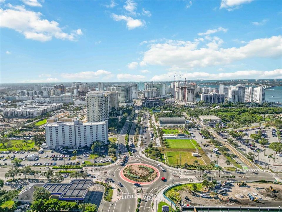 En Venta: $388,000 (2 camas, 2 baños, 985 Pies cuadrados)