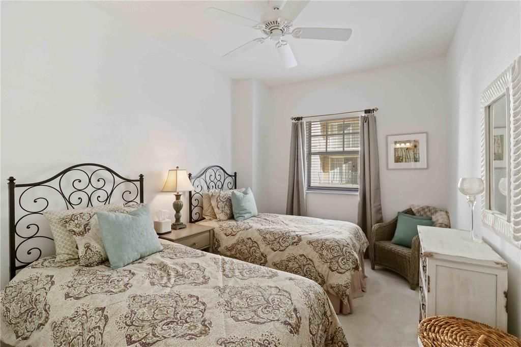 En Venta: $388,000 (2 camas, 2 baños, 985 Pies cuadrados)