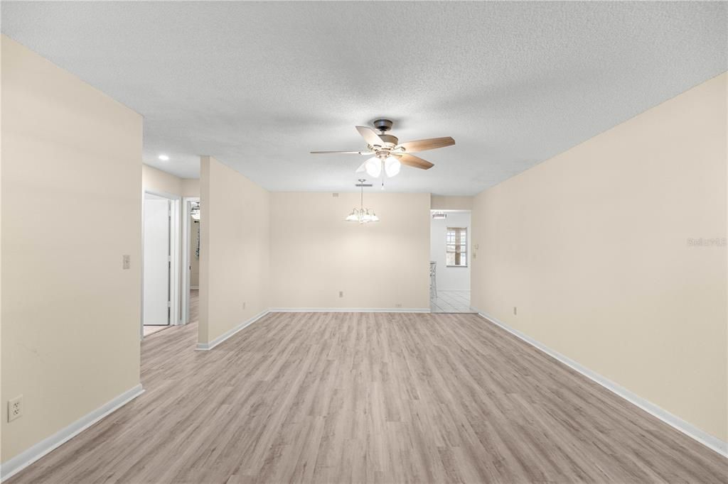 En Venta: $148,500 (2 camas, 2 baños, 1204 Pies cuadrados)