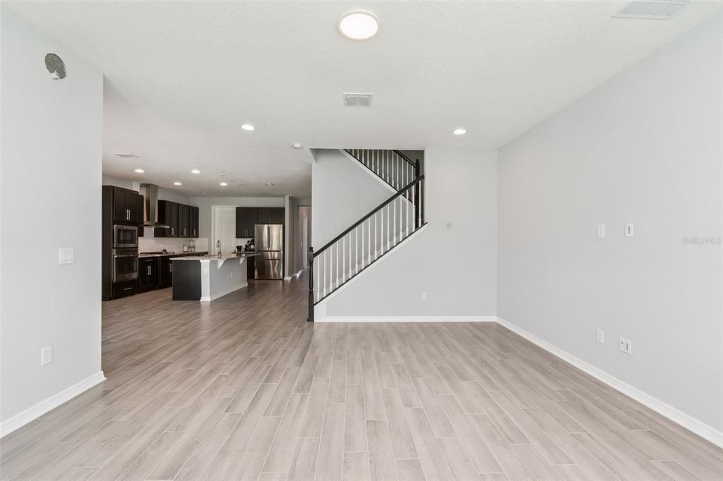 На продажу: $885,000 (5 спален, 5 ванн, 3687 Квадратных фут)