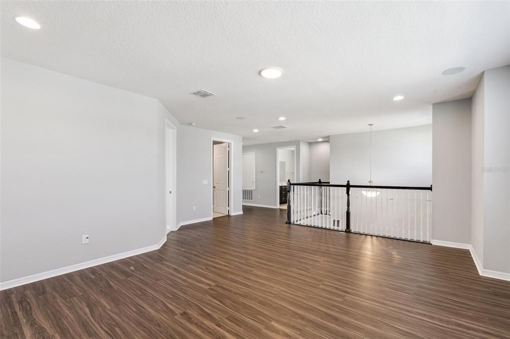 На продажу: $885,000 (5 спален, 5 ванн, 3687 Квадратных фут)