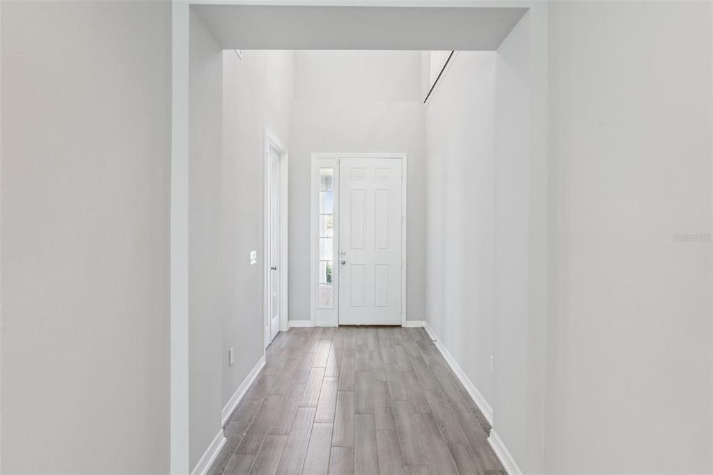 На продажу: $885,000 (5 спален, 5 ванн, 3687 Квадратных фут)