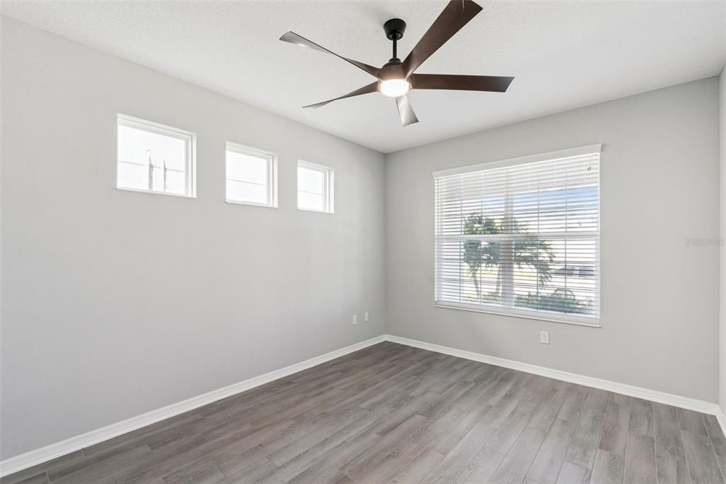 На продажу: $885,000 (5 спален, 5 ванн, 3687 Квадратных фут)