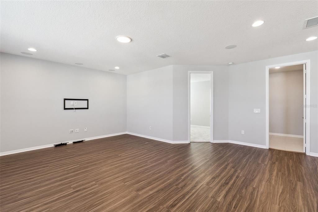 На продажу: $885,000 (5 спален, 5 ванн, 3687 Квадратных фут)