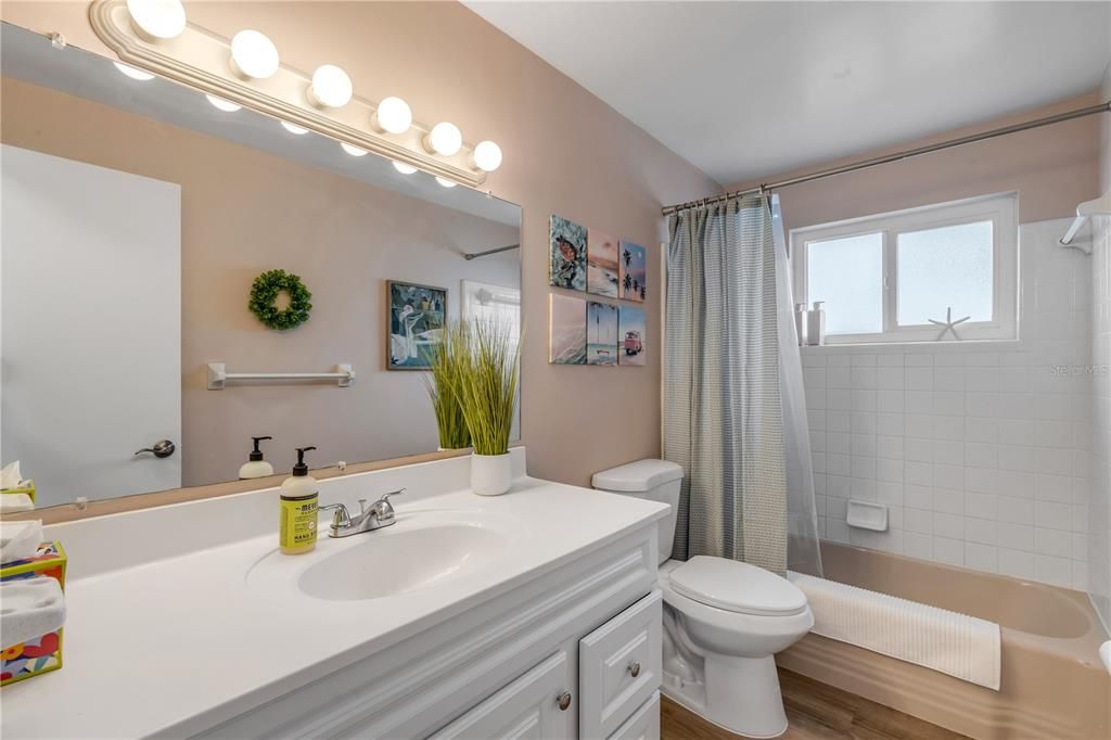 En Venta: $675,000 (3 camas, 2 baños, 1547 Pies cuadrados)