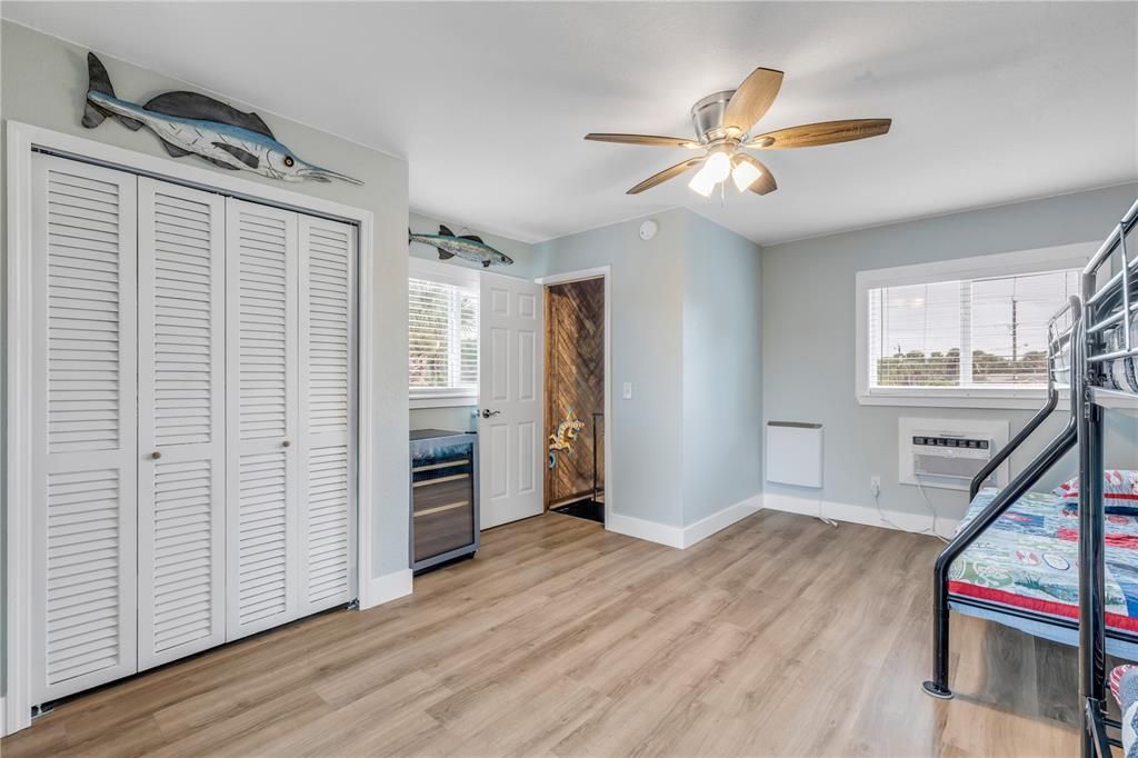 En Venta: $675,000 (3 camas, 2 baños, 1547 Pies cuadrados)