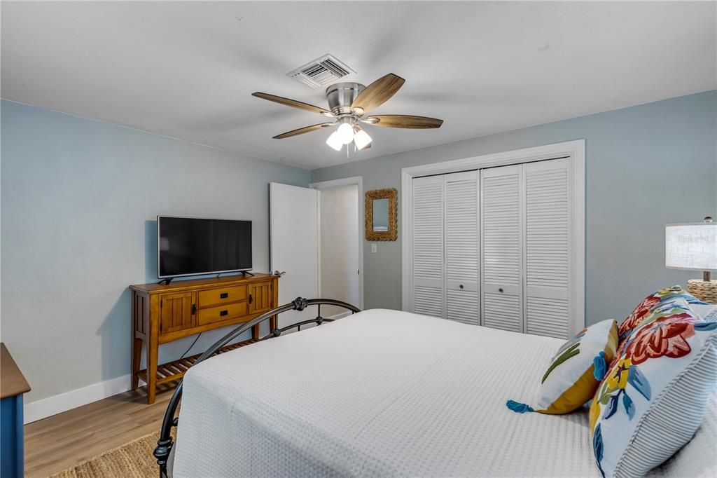 En Venta: $675,000 (3 camas, 2 baños, 1547 Pies cuadrados)