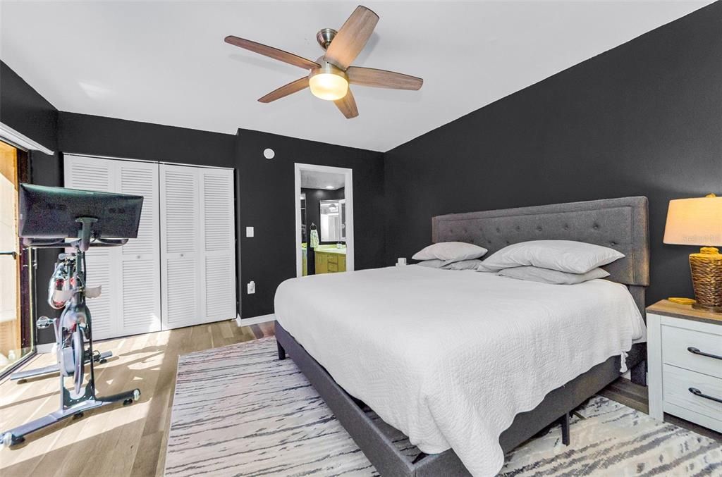 На продажу: $299,000 (2 спален, 2 ванн, 1344 Квадратных фут)