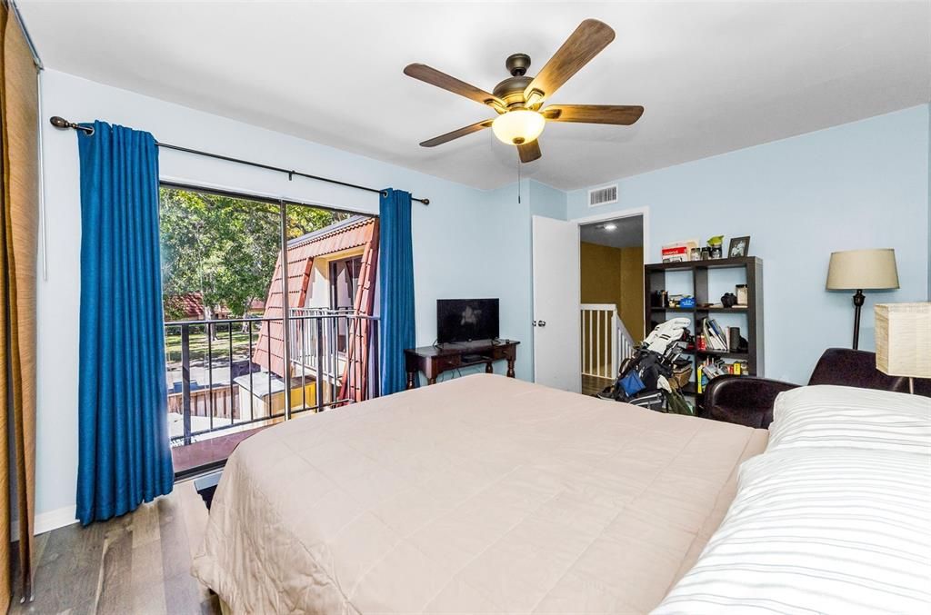 На продажу: $299,000 (2 спален, 2 ванн, 1344 Квадратных фут)