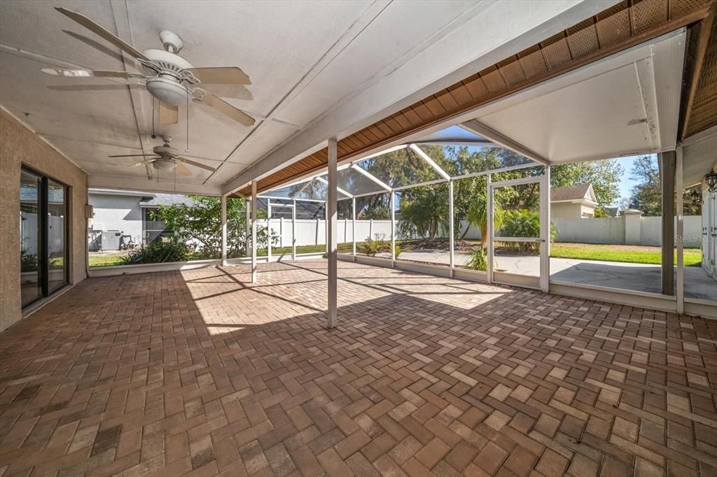 For Sale: $595,000 (5 beds, 3 baths, 2949 Square Feet)