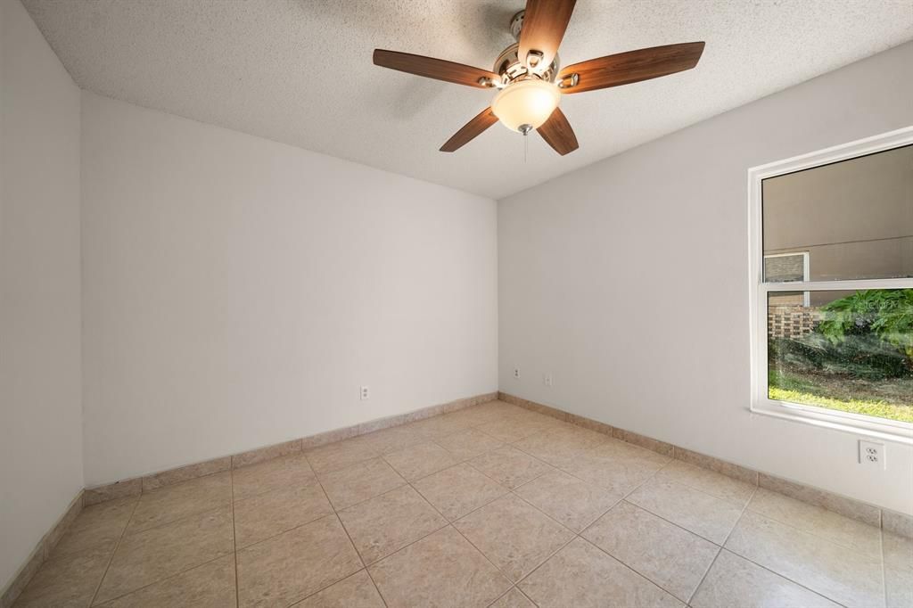 For Sale: $595,000 (5 beds, 3 baths, 2949 Square Feet)