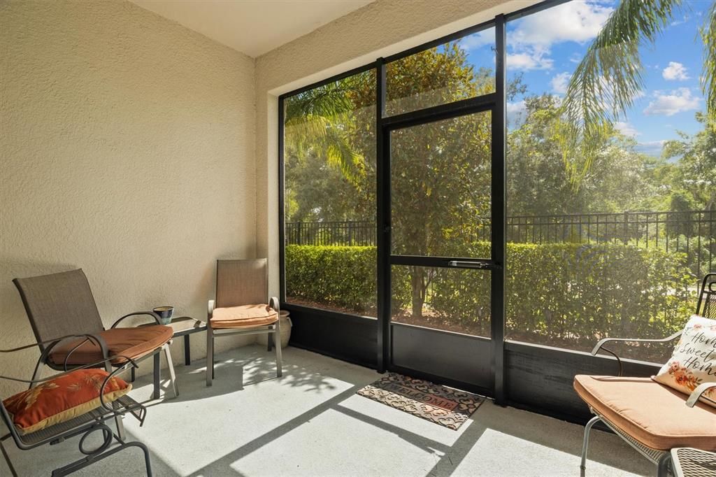 En Venta: $215,000 (2 camas, 2 baños, 1385 Pies cuadrados)