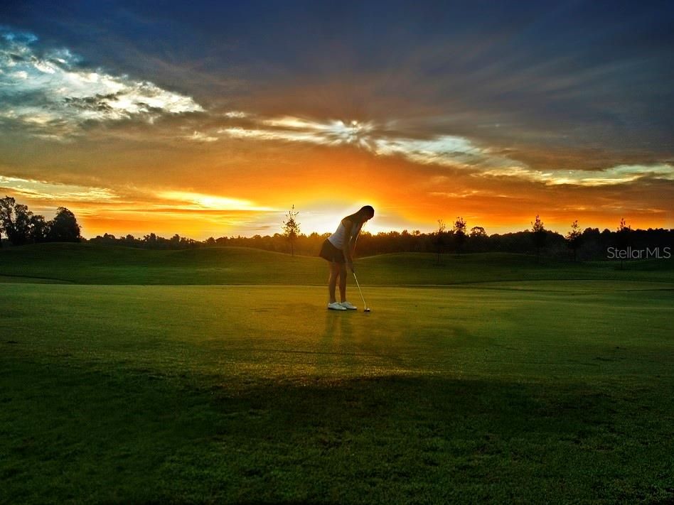 En Venta: $534,900 (4 camas, 3 baños, 2068 Pies cuadrados)