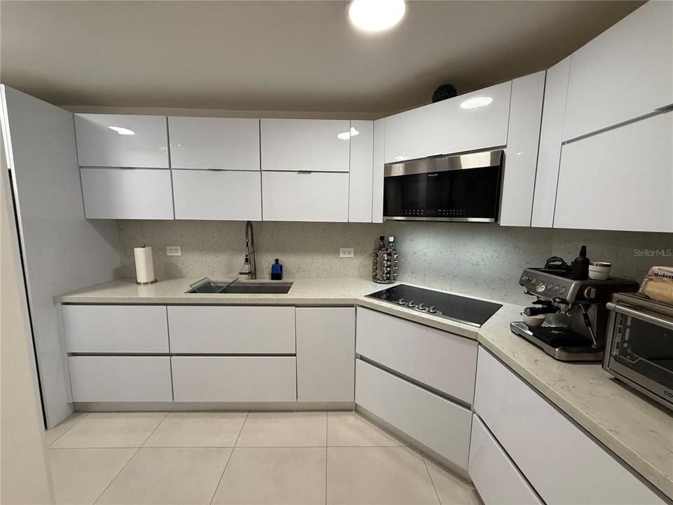 For Rent: $2,975 (3 beds, 2 baths, 1600 Square Feet)