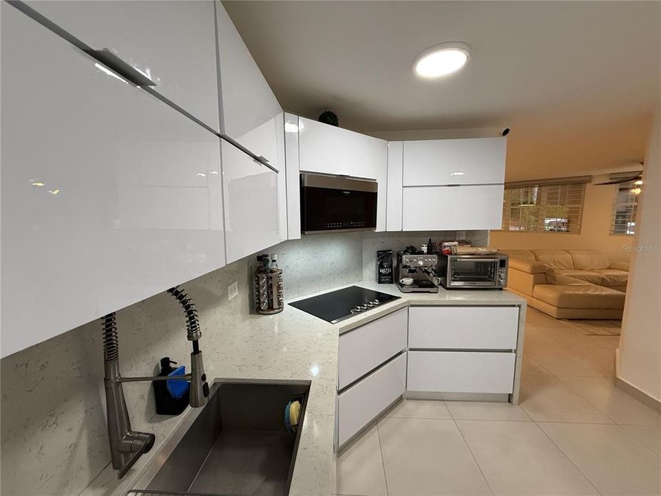 For Rent: $2,975 (3 beds, 2 baths, 1600 Square Feet)