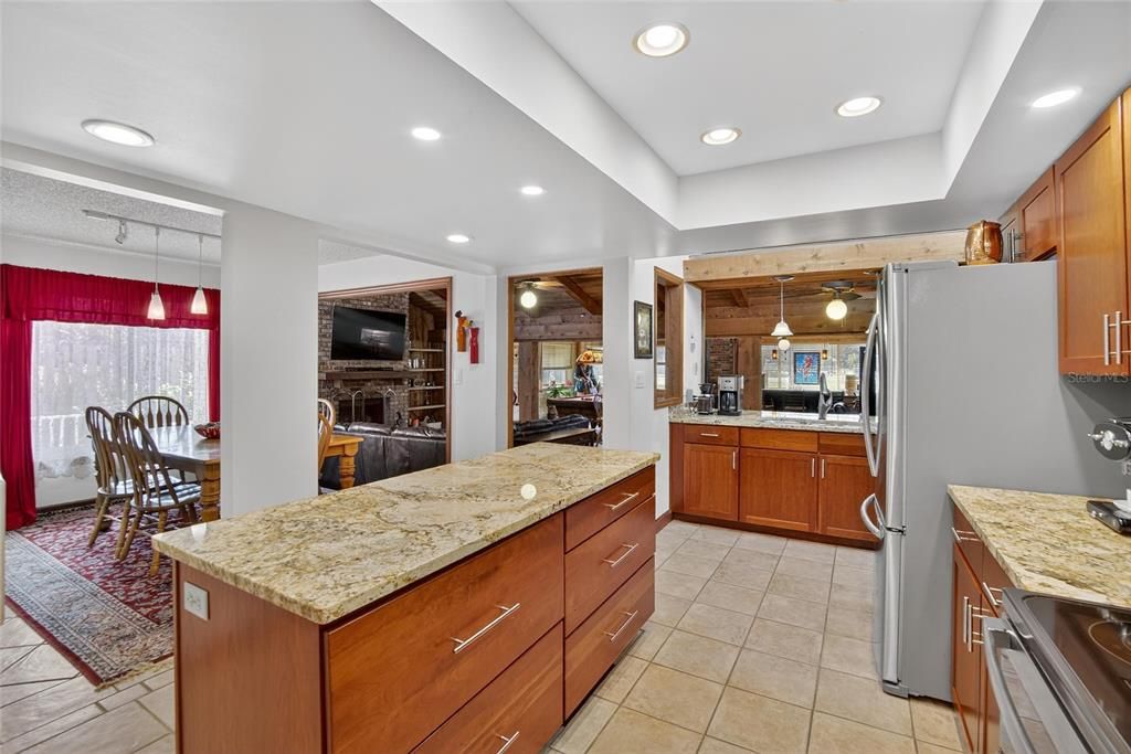 待售: $449,000 (4 贝兹, 3 浴室, 2976 平方英尺)