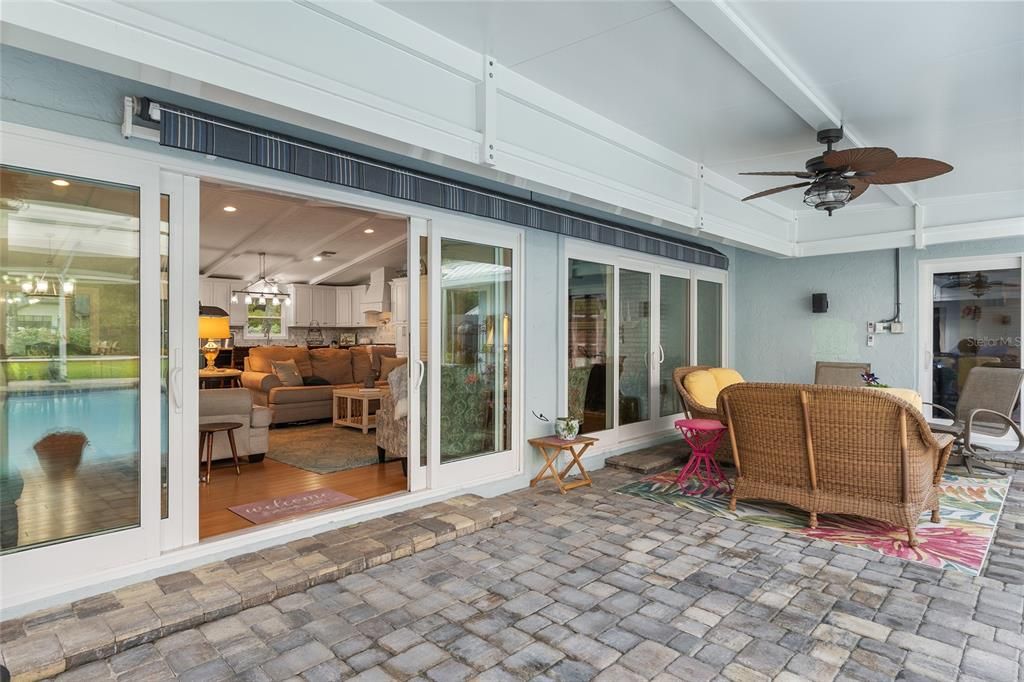 合同活跃: $648,750 (4 贝兹, 3 浴室, 3377 平方英尺)