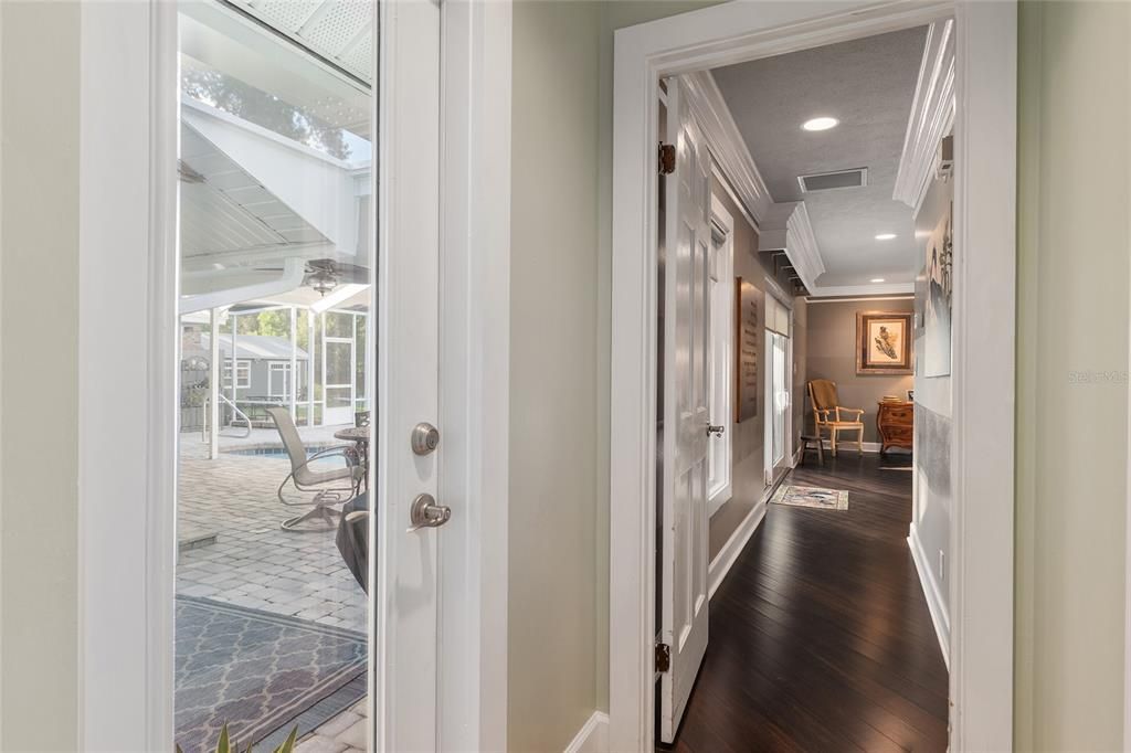 合同活跃: $648,750 (4 贝兹, 3 浴室, 3377 平方英尺)