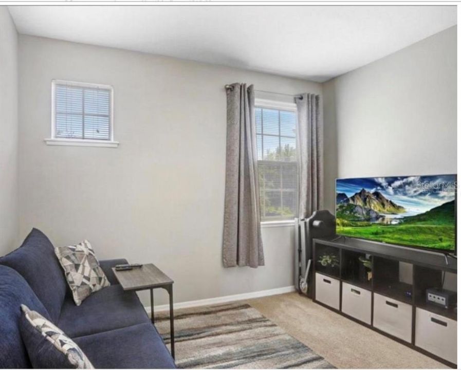 Под контрактом: $1,850 (2 спален, 2 ванн, 1278 Квадратных фут)