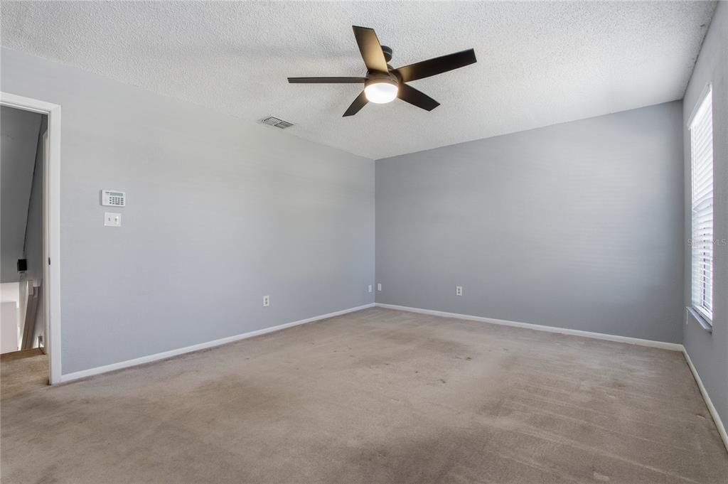 For Sale: $439,900 (4 beds, 2 baths, 2166 Square Feet)