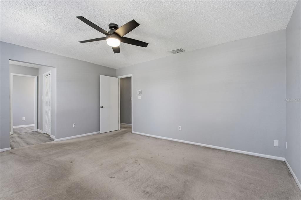 For Sale: $439,900 (4 beds, 2 baths, 2166 Square Feet)