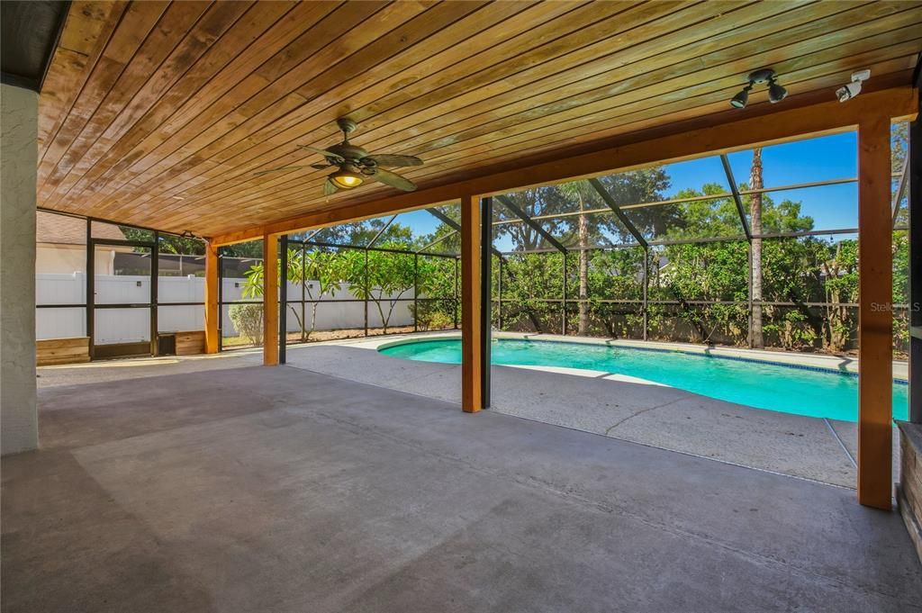 For Sale: $439,900 (4 beds, 2 baths, 2166 Square Feet)