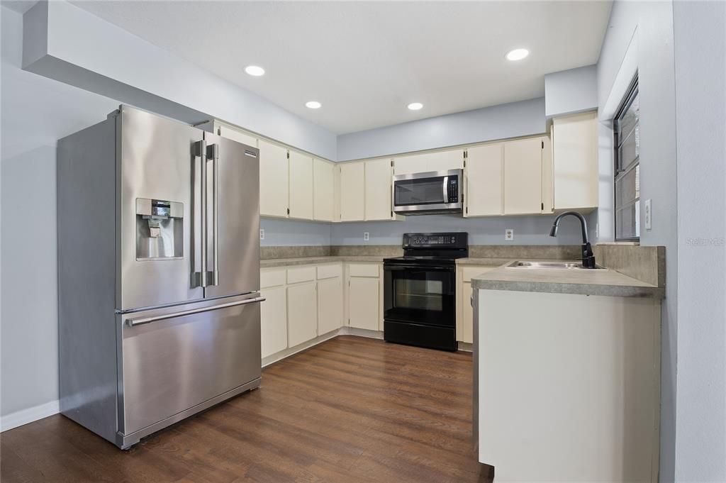 For Sale: $439,900 (4 beds, 2 baths, 2166 Square Feet)