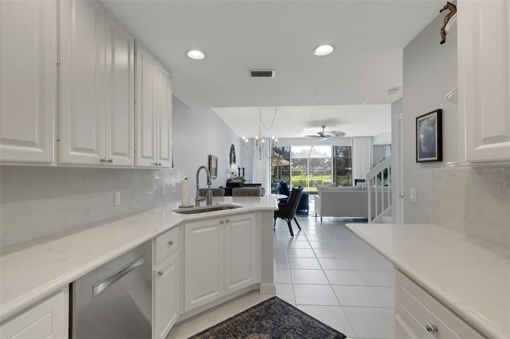 For Sale: $439,900 (3 beds, 2 baths, 1672 Square Feet)