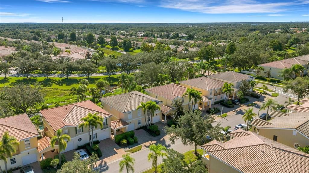 For Sale: $439,900 (3 beds, 2 baths, 1672 Square Feet)