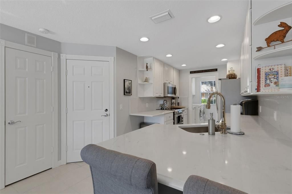 For Sale: $439,900 (3 beds, 2 baths, 1672 Square Feet)