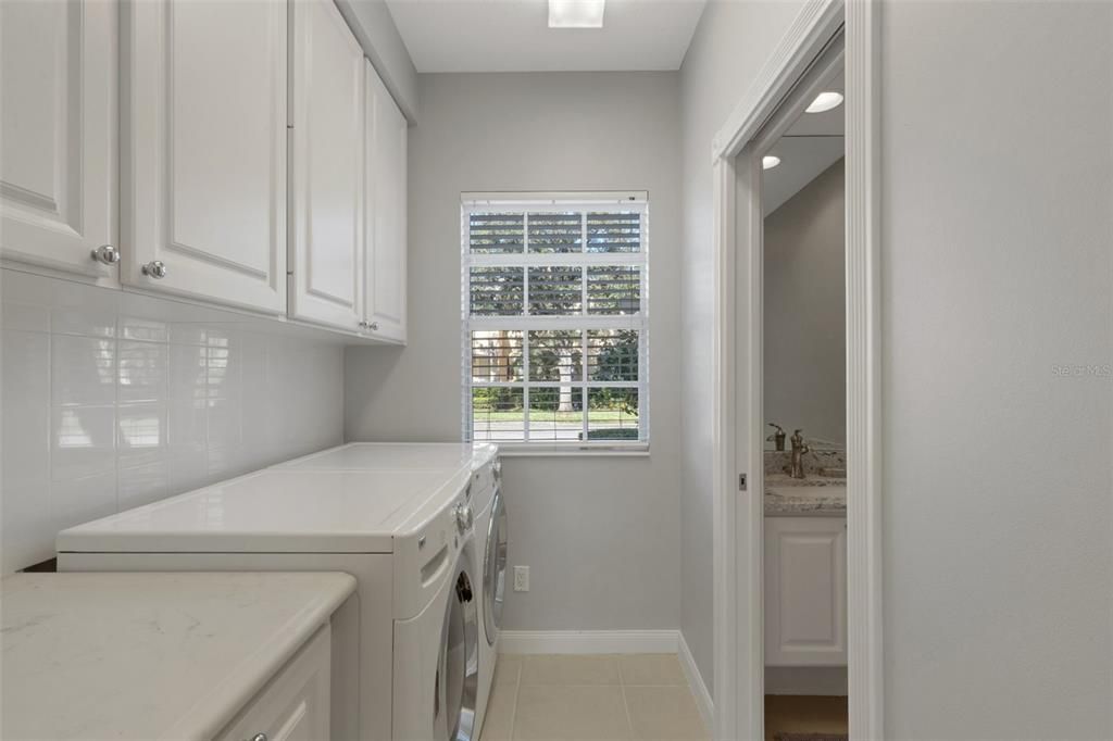 For Sale: $439,900 (3 beds, 2 baths, 1672 Square Feet)