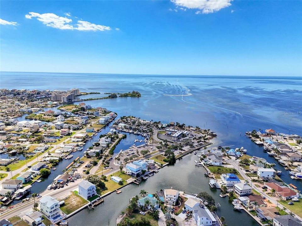 待售: $419,000 (0.15 acres)