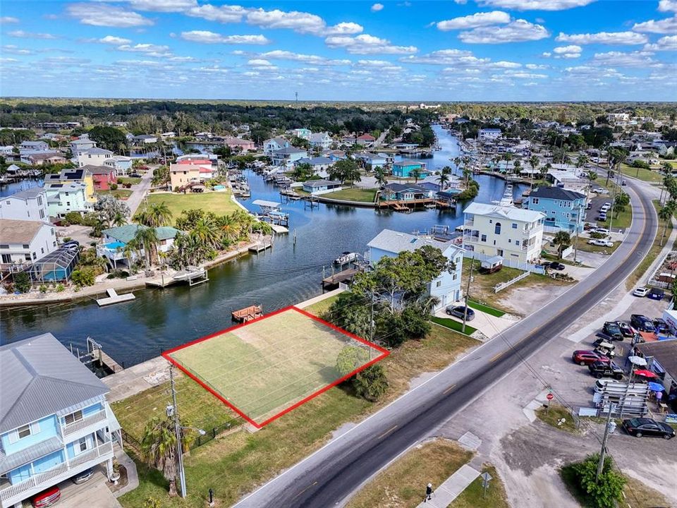 待售: $419,000 (0.15 acres)