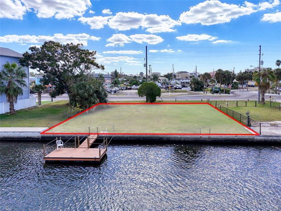 待售: $419,000 (0.15 acres)