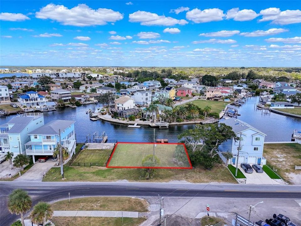 待售: $419,000 (0.15 acres)