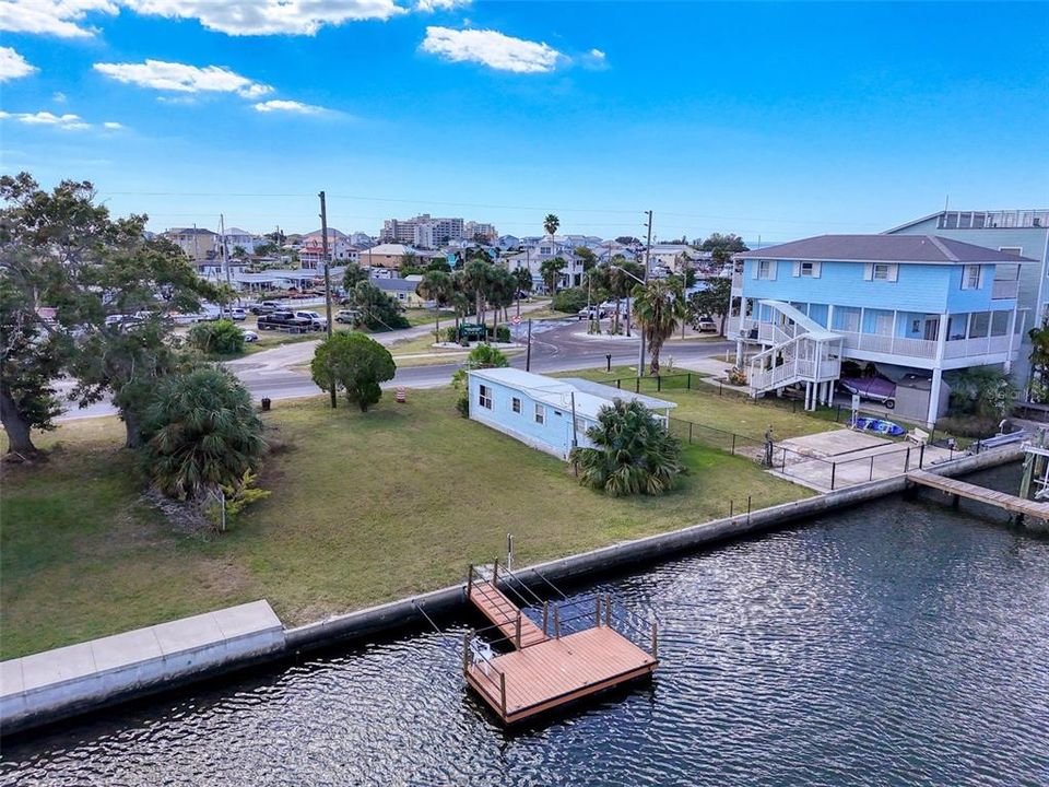 待售: $419,000 (0.15 acres)