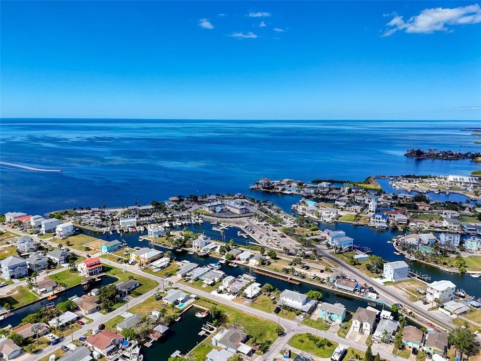 待售: $419,000 (0.15 acres)