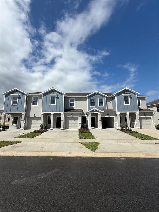 Недавно арендовано: $2,300 (3 спален, 2 ванн, 1689 Квадратных фут)