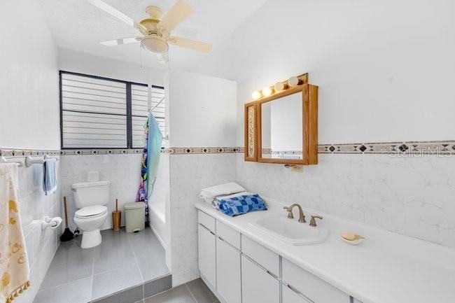 En Venta: $2,290,000 (4 camas, 4 baños, 2775 Pies cuadrados)