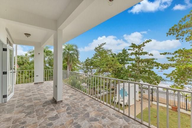 En Venta: $2,290,000 (4 camas, 4 baños, 2775 Pies cuadrados)