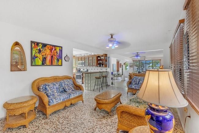 En Venta: $2,290,000 (4 camas, 4 baños, 2775 Pies cuadrados)